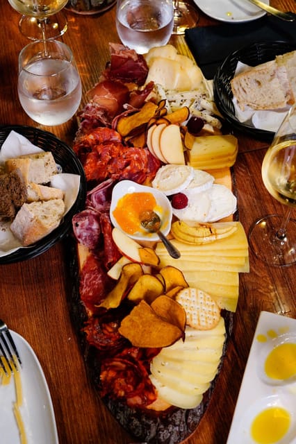 Lisbon: Premium Wine and Tapas Tasting Session - Is $100 a fair price?