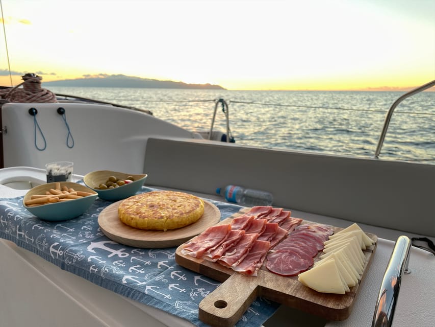 Los Gigantes: Private Sailing Tour with Swim, Drink, & Tapas - Setting out from Los Gigantes