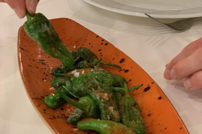 Lunchtime Tapas Tour in the Eixample with The Barcelona Taste - The role of guide Esther