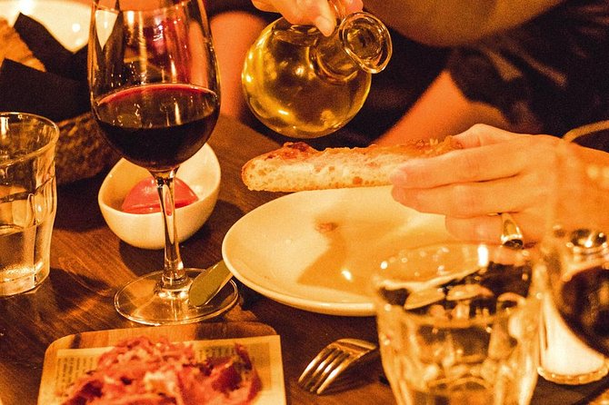Lunchtime Tapas Tour in the Eixample with The Barcelona Taste - How the small group changes the experience
