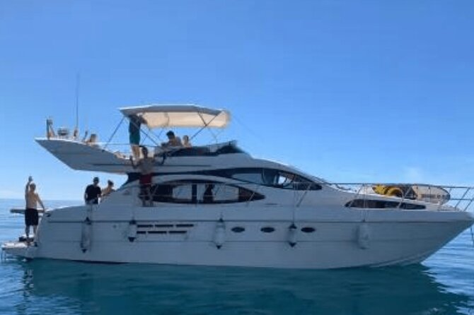 Luxury Yatch trips + Open Bar + Tapas + Paddle Surf + Snorkel - Snorkeling and paddle surf on the water