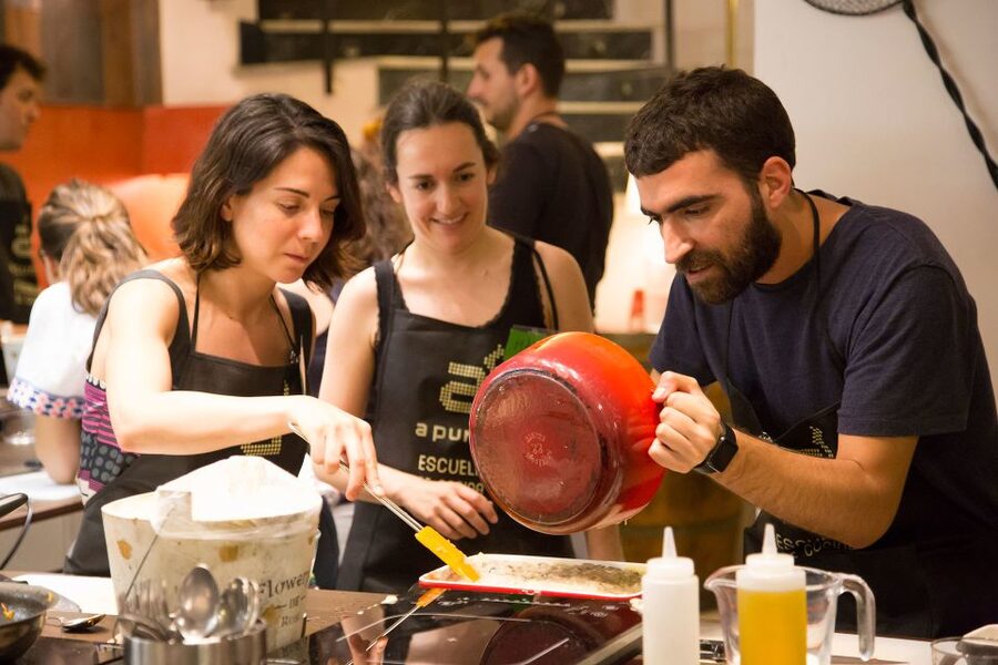 Madrid: 10 Tapas 2.5-Hour Cooking Class - Who should book this class