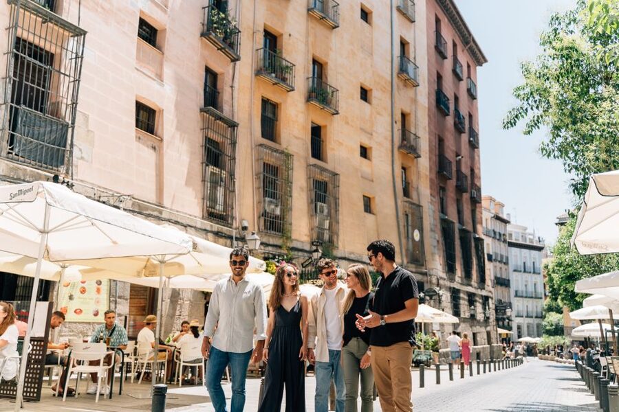 Madrid: Flamenco Show with Tapas and Wine Tour - San Miguel Market and Madrid’s Food Culture