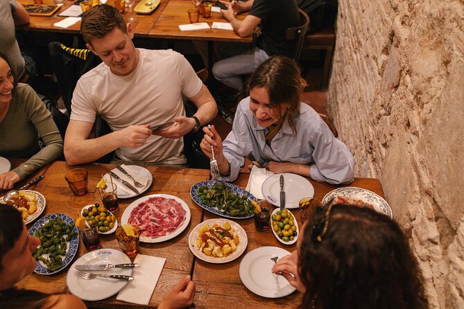 Madrid Food Walking Tour with Tapas and Vermouth - Plaza de la Cebada and the Spanish tortilla