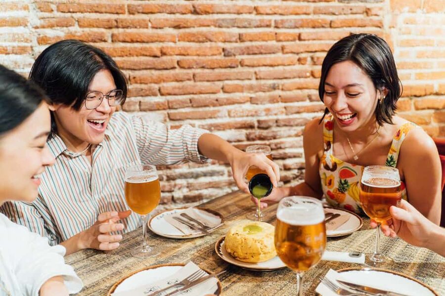 Madrid: Guided Food Tour with Tapas Tastings and Drinks - Five things to know before you book