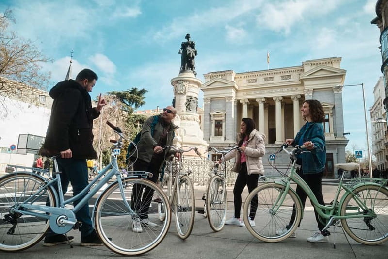 Madrid: Highlights Guided Vintage Bike Tour and Tapas Option - Puerta del Sol and the city center