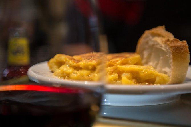Madrid Local's Wine and Tapas Lunch Tour with a side of History - A late lunch that doubles as a Madrid orientation