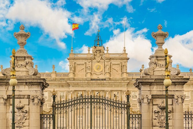 Madrid: Royal Palace Expert Guided Tour with Optional Tapas - Is the optional Royal Collections Gallery upgrade worth it?