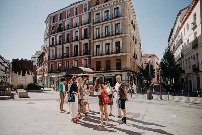 Madrid Tapas & Paella Cooking Experience with Local Market Visit - Who should book this class?