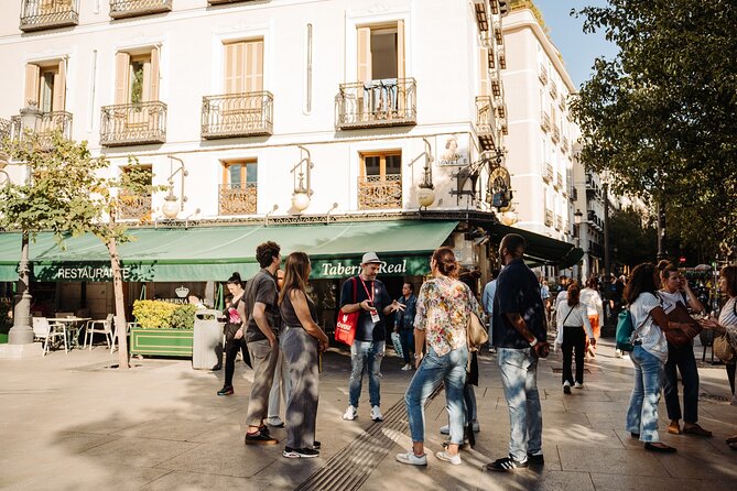 Madrid Tapas & Taverns Small Group Food & History Tour - The 35-minute walk puts Madrid’s old center into place