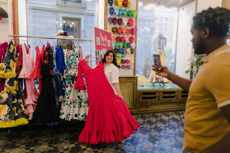 Madrid: Tapas Tour & Authentic Flamenco Experience - A short walk through Madrid’s old center