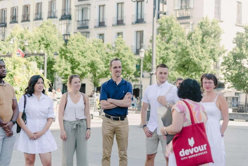 Madrid: Tapas Tour & Authentic Flamenco Experience - Who should book this experience?