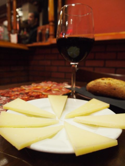 Madrid: Wine & Tapas Lunch tour - Starting at Plaza de Isabel II
