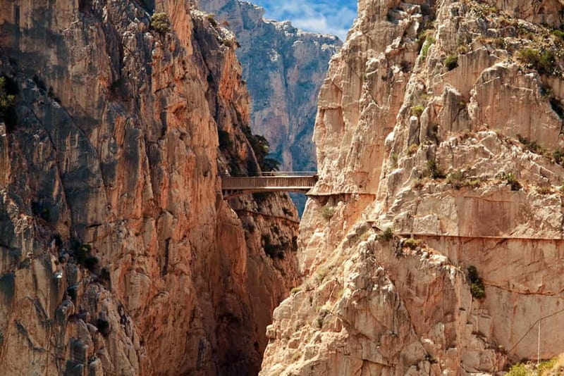 Málaga: Caminito del Rey and Álora Village Tour with Tapas - What to bring and how to prepare