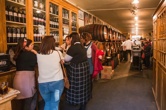 Malaga Market Food Tour: Tapas, Drinks, and Local Flavors - Mercado de Atarazanas: a market stop with a clear limit