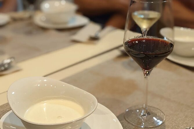 Malaga: The Ultimate Flamenco & Tapas Tour - Five included drinks, wine or beer