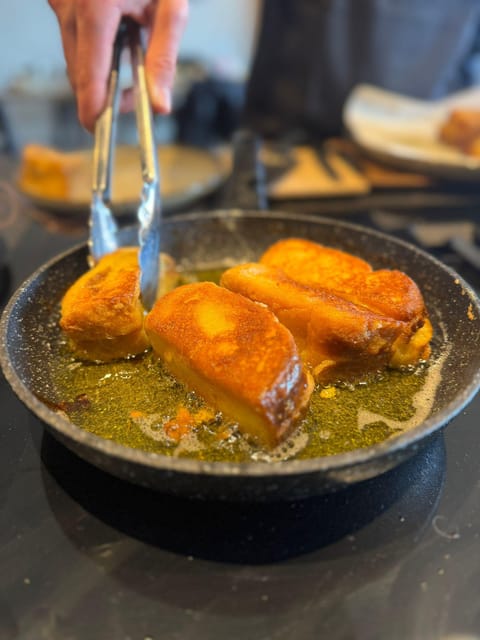 Malaga: The Ultimate Tapas Workshop with Market Visit - Who should book this Málaga class?