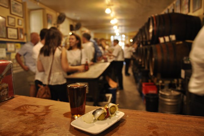 Malaga Wine & Tapas Small Group Guided Tour - Málaga wine and tapas tour: key points