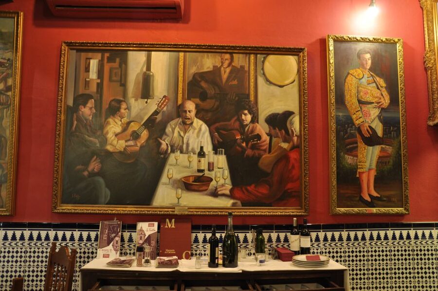 Málaga: Wine & Tapas Tour - What the $77 price really covers