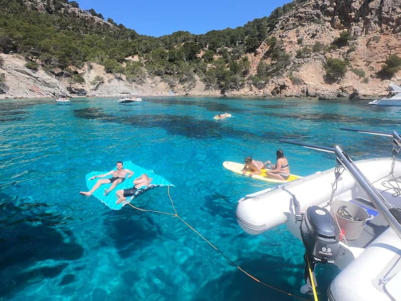 Mallorca: Catamaran Boat Tour with Tapas - Tapas served after the water activities