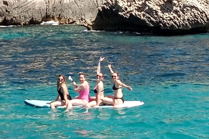 Mallorca Catamaran Small Group Cruise with Tapas 4-hours - Homemade Tapas, Vegetarian Options, and Cocktails