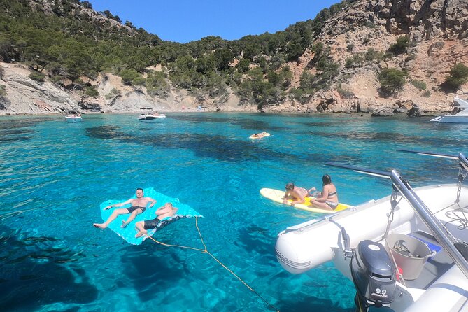 Mallorca Catamaran Tour with Tapas - small group - - Service, comfort, and the feel on board