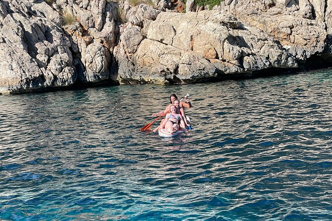Mallorca sailing tour with tapas and wine - A small sailing boat from Alcudia Bonaire