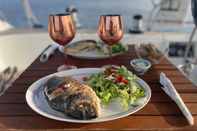 Mallorca sailing tour with tapas and wine - Weather, cancellations, and communication