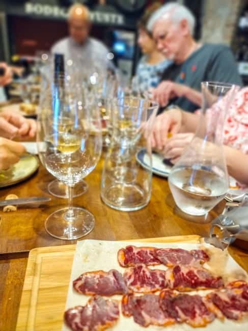 Marbella: Hidden Taverns, Tapas & Wine in the Old Town - The route is easy, but the cobbles deserve respect