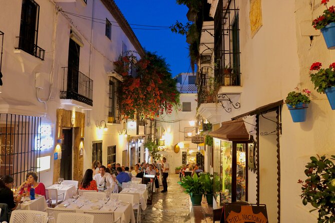 Marbella Old Town: Authentic Tapas Food Tour With Local Guide - Starting Beneath Dalí’s Bronze Sculptures