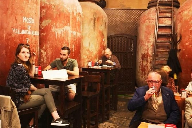 Morning Walk with Breakfast, Market tastings & Authentic Flavoured Tapas Lunch - Key points at a glance