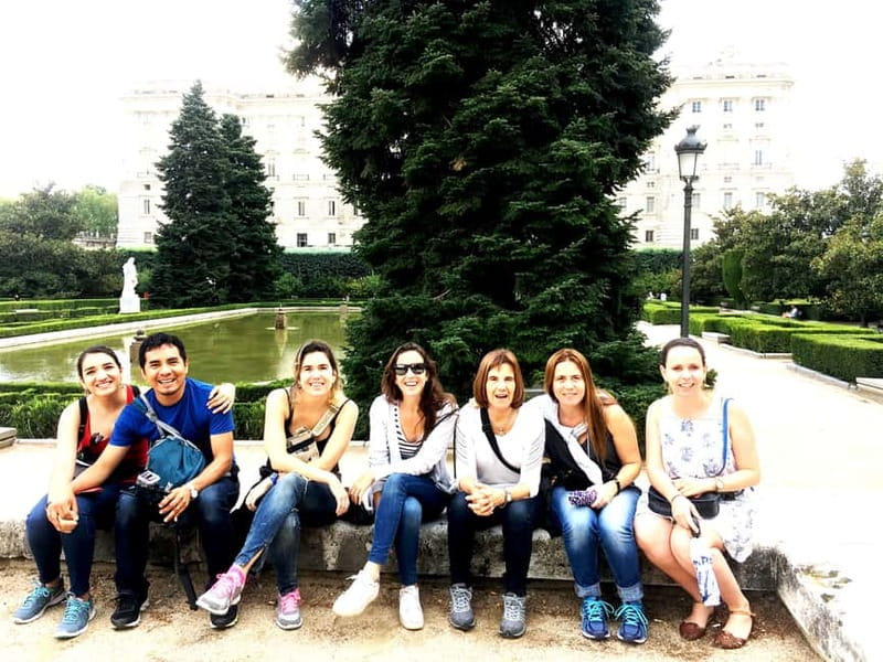 Mysteries & Tapas Tour in Madrid + Pub Crawl - Key points to know before booking