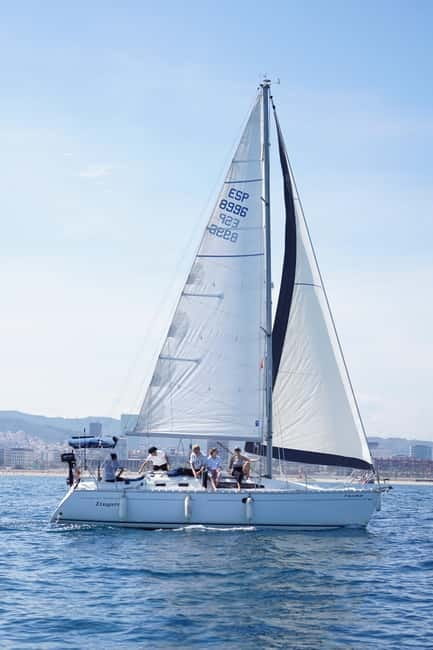 New Sailing / Boat Tour with Free Drinks and Tapas - Who should book this sailing trip