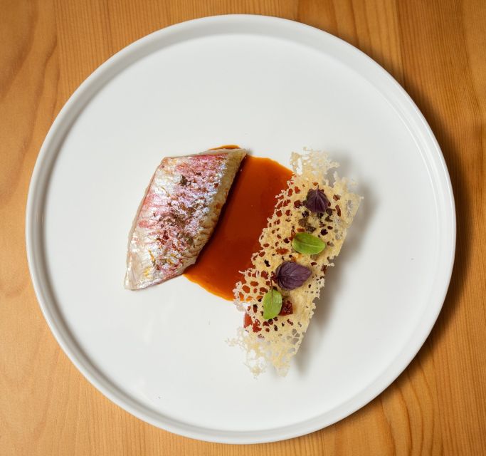 Olbia: Chef-Prepared Sardinian Tapas Tasting with Wine - Slow cooking and modern presentation