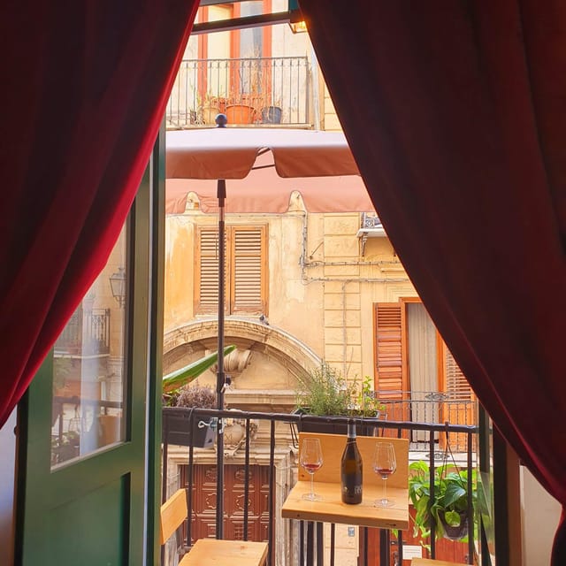 Palermo: Wine Tasting with Sicilian Tapas - A small room with a story of its own