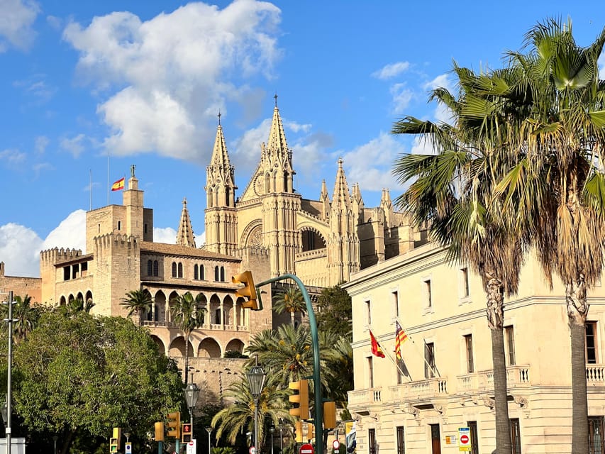 Palma authentically. Small group City tour with tapas - What the $112 price really covers