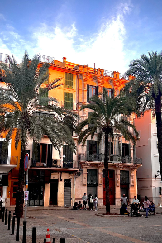 Palma authentically. Small group City tour with tapas - The drawbacks to keep in mind
