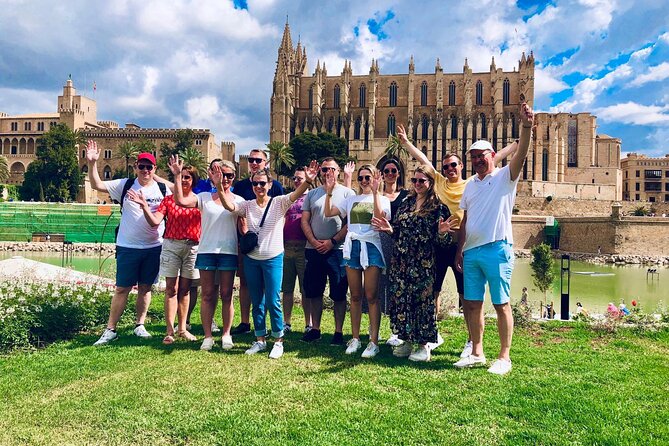 Palma de Mallorca Bike Tour with tapas - Santa Clara and the stories behind the convent