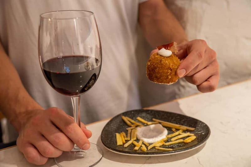 Palma de Mallorca: Gourmet Tapas and Wine Tour - Casa S’Oli and the pleasure of a slower stop