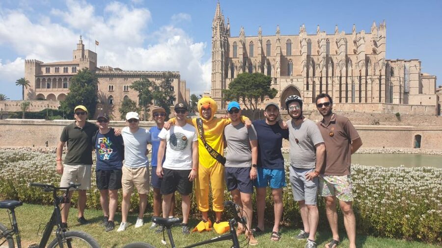Palma de Mallorca: Guided Bicycle Tour with Tapas & a Drink - Booking details that matter