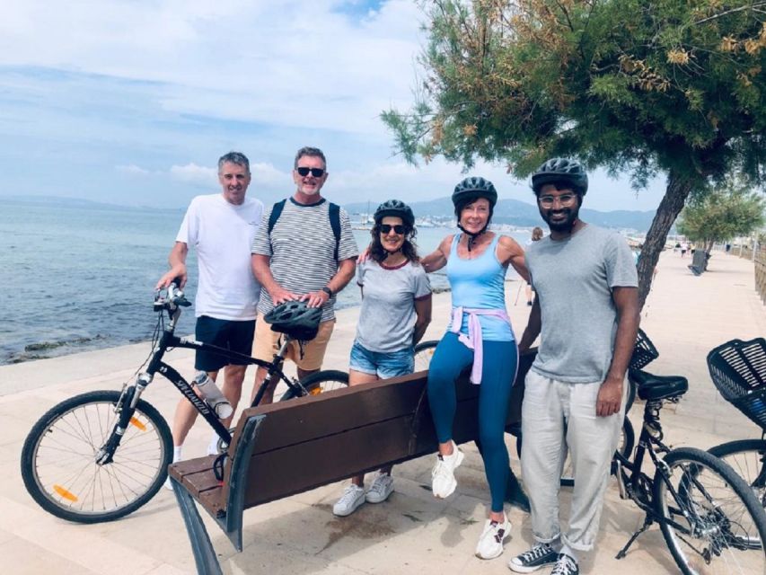 Palma de Mallorca: Guided Bicycle Tour with Tapas & a Drink - The guide and group experience
