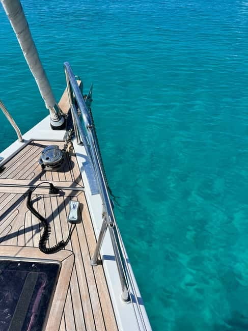 Palma de Mallorca: Sailing Tour with Drinks and Tapas - Should you book the Club de Mar sailing tour?