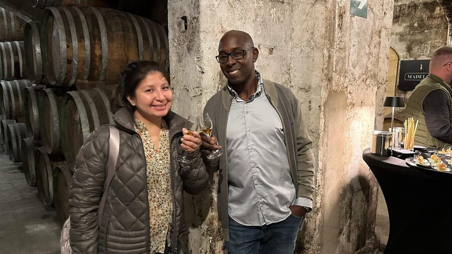 Palma: Distillery Tour with 3 Spirits and Tapas Tasting - Gourmet tapas make the tasting more complete