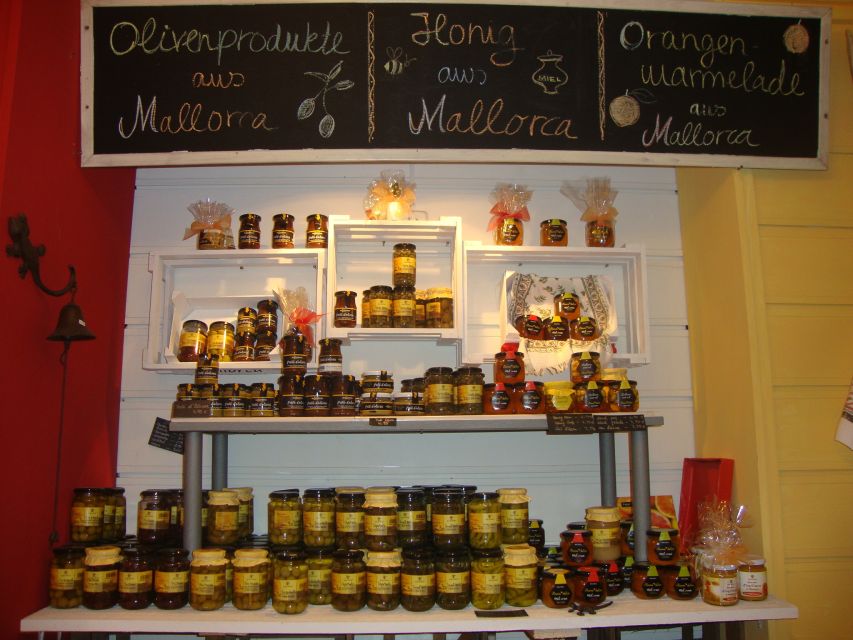 Palma Tour with Wine and Tapas Tasting - A typical tapas bar and Majorcan recipes