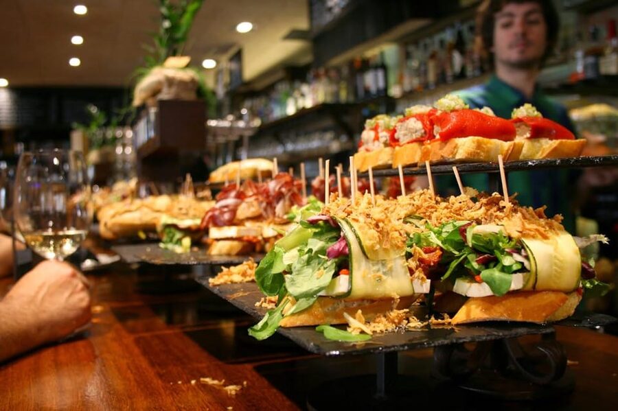 Pintxo tour with D.O wines in Bilbao - Who will enjoy this most?