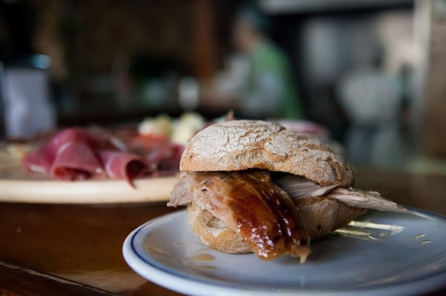 Porto: Tapas Tour (3h30) - Two pastry shops and the pastéis de nata stop