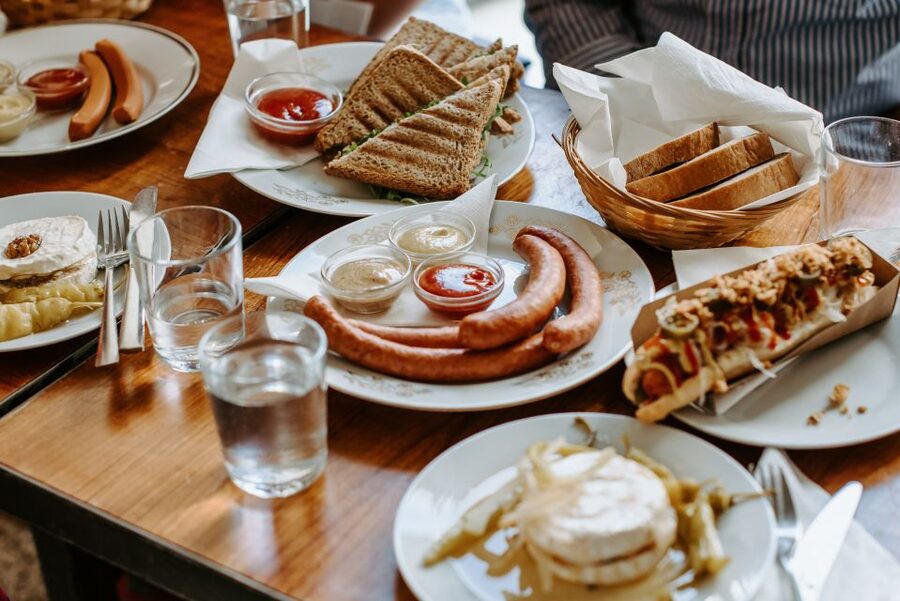 Prague: 3.5 h Private Czech Beers & Tapas Tour - What the reviews reveal about the guiding