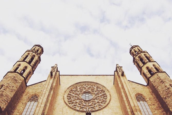 Private Barcelona Walking Tour & Wine Tasting + Tapas Dinner - Who will enjoy this evening most