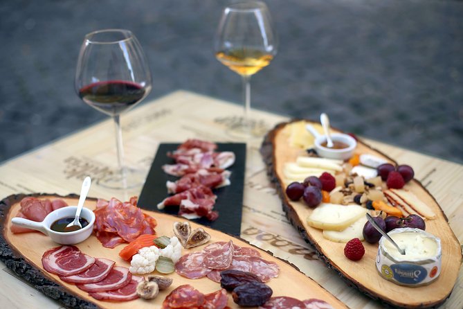 Private Lisbon Tour with Premium Portuguese Wine and Tapas Tasting - A private way to meet central Lisbon