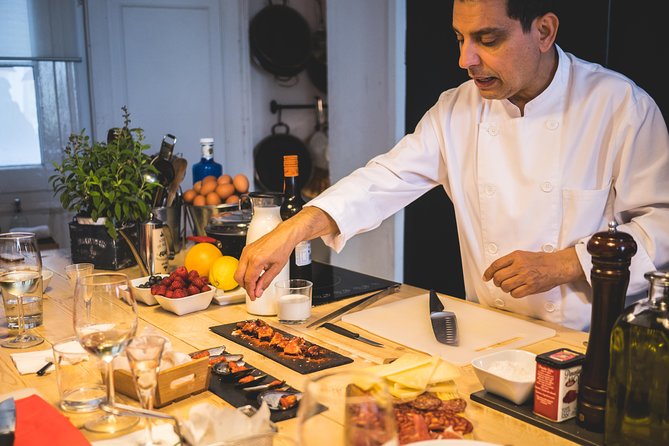 Private Paella class, Tapas, full menu and Sangria workshop - A four-hour food lesson in Plaça Reial